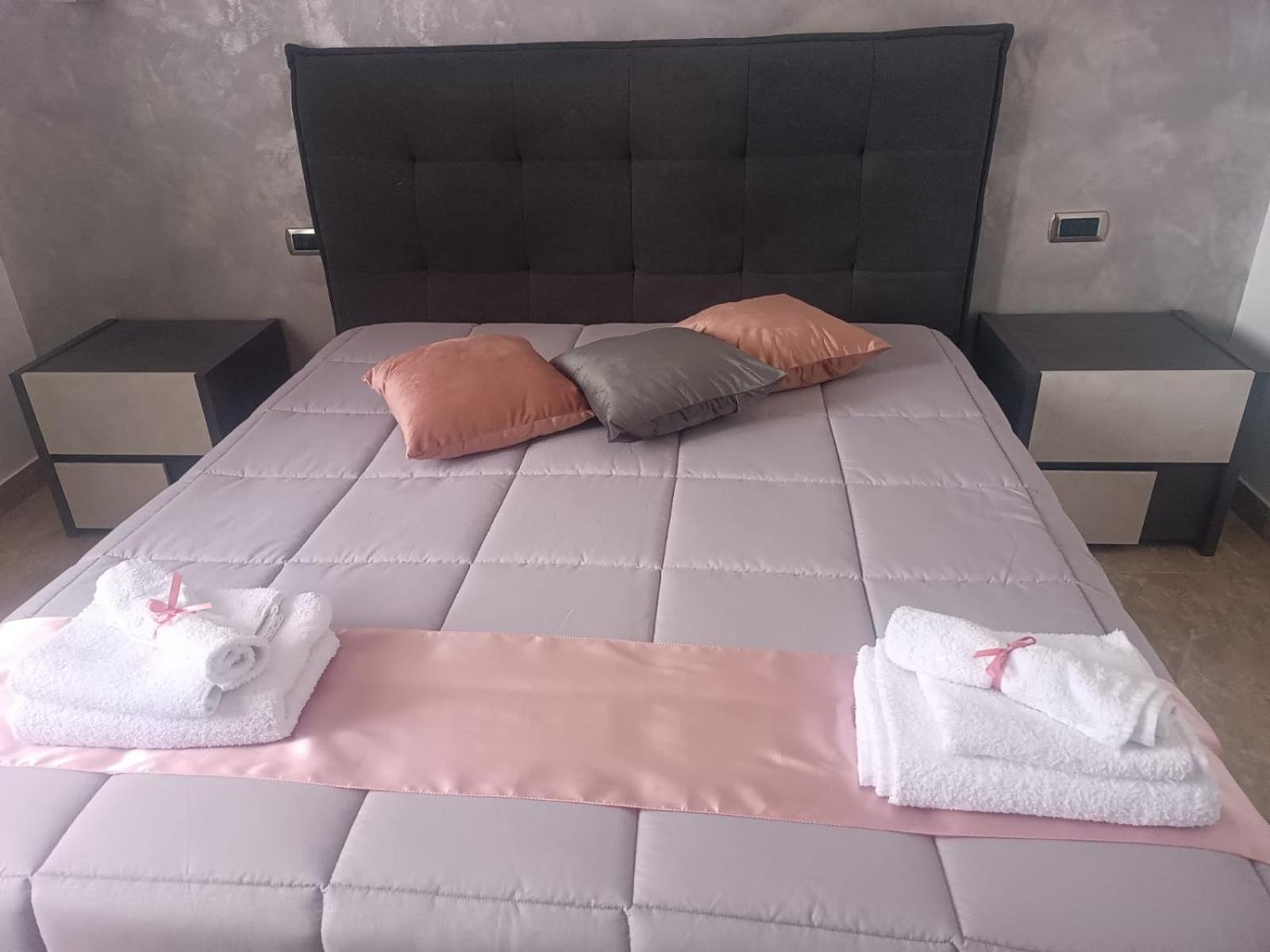 Luca'S House Bed & Breakfast Джовинацо Екстериор снимка