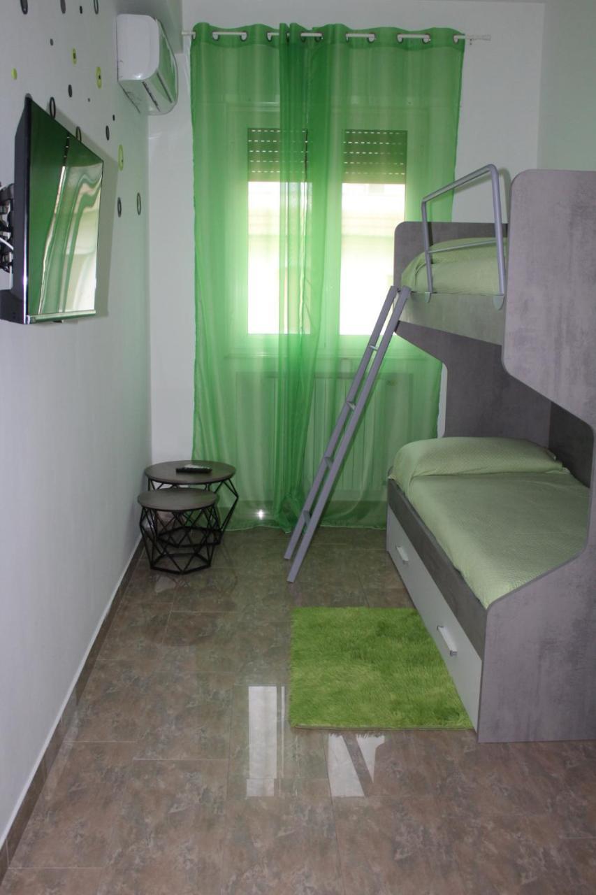 Luca'S House Bed & Breakfast Джовинацо Екстериор снимка
